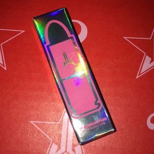 Lip Ammunition in “Gargoyle”